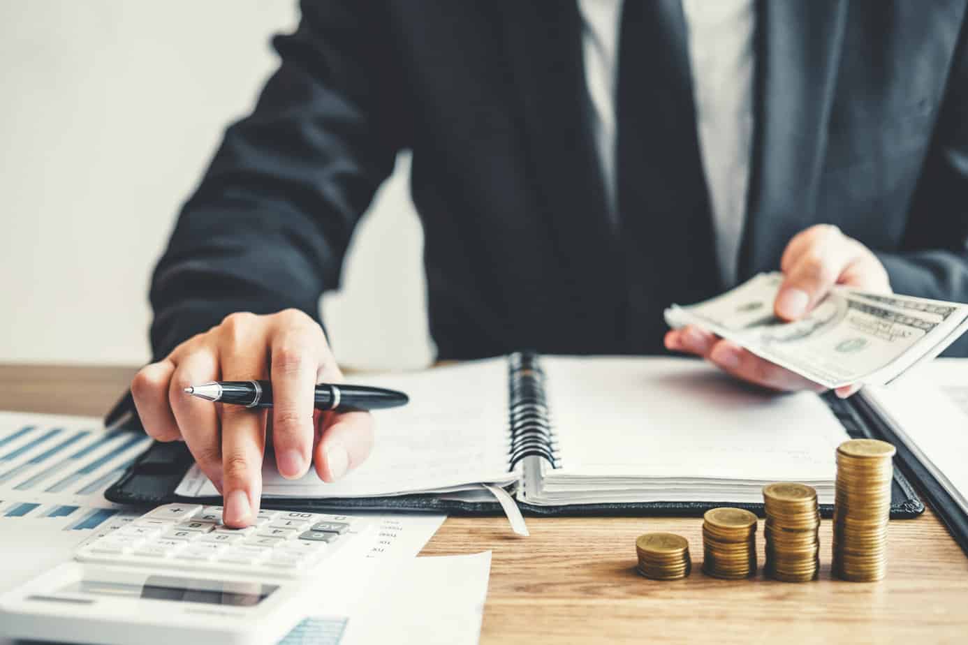 Business man Accounting Calculating Cost Economic budget investm 政府及公共機構-政府財務雲-Government and Institution-Government Financial Cloud 2